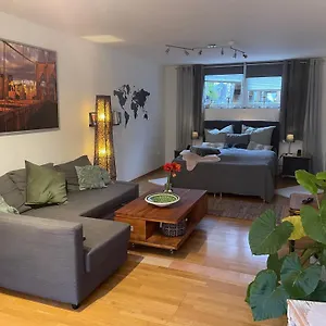 Modernes Im Gruenen - Stilvoll Und Komfortabel Apartment