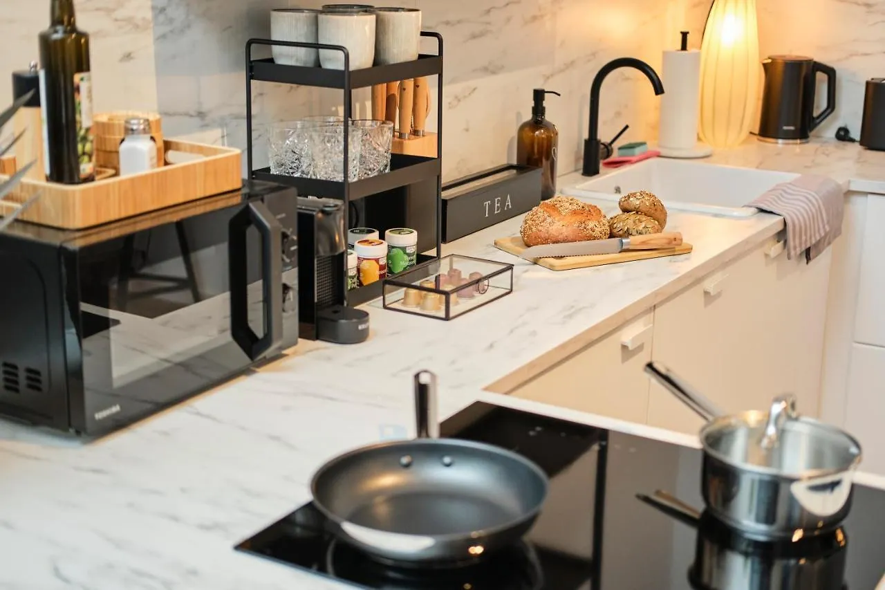Park Avenue Apartments - Dom Mit Stil - Kueche - Parkplatz - Wlan - 65 Zoll Tv - Netflix Köln 0*,  Deutschland
