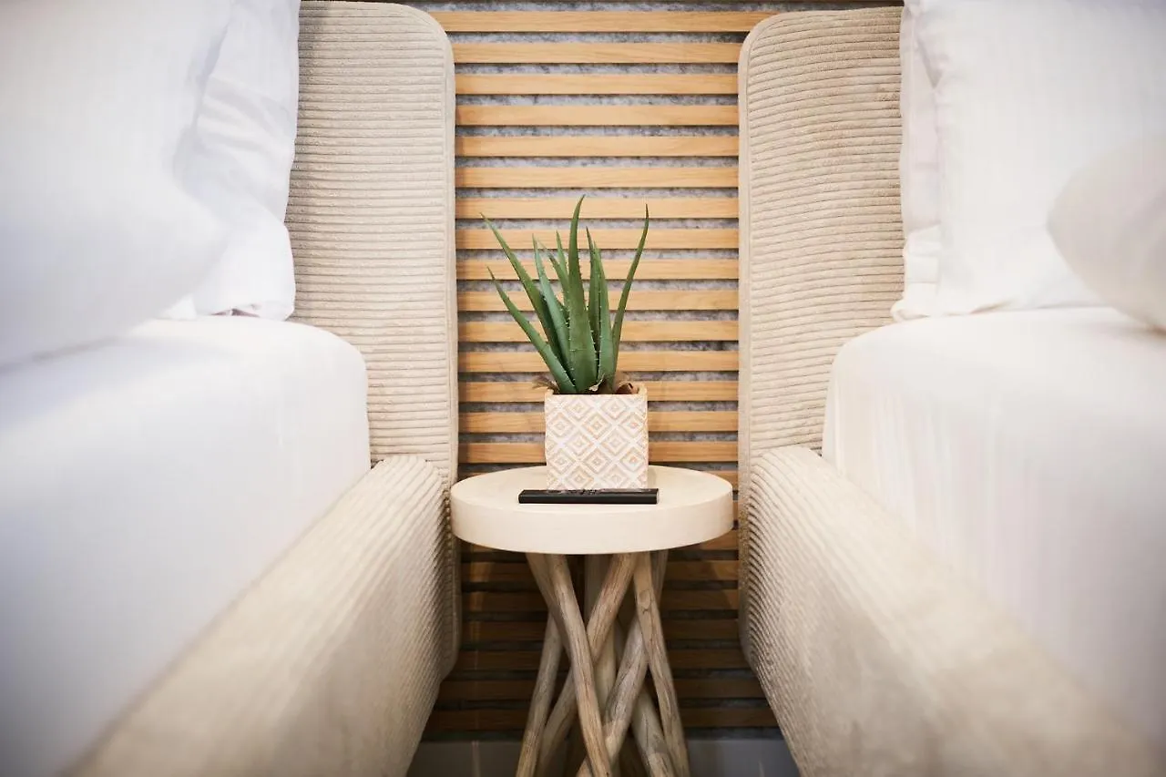 Park Avenue Apartments - Dom Mit Stil - Kueche - Parkplatz - Wlan - 65 Zoll Tv - Netflix Cologne